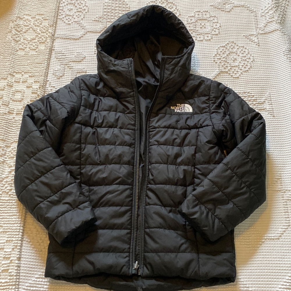 Kids North Face Jacket Size 7/8 EUC! REVERSIBLE